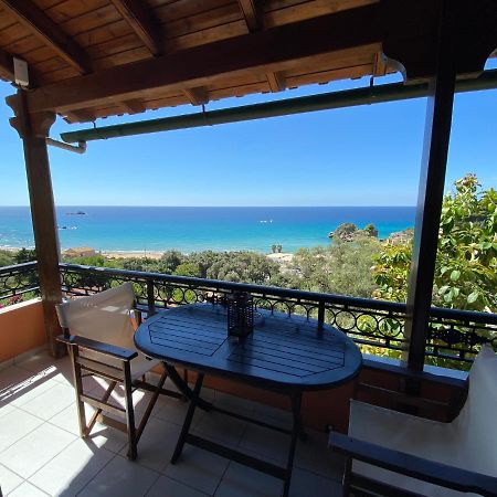 Papadatos Apts With Amazing View - 5Mins From The Beach Kontogialos Bagian luar foto