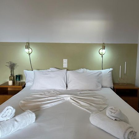 Papadatos Apts With Amazing View - 5Mins From The Beach Kontogialos Bagian luar foto