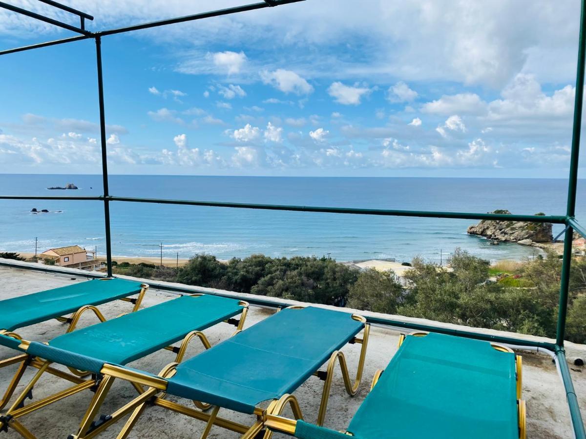 Papadatos Apts With Amazing View - 5Mins From The Beach Kontogialos Bagian luar foto