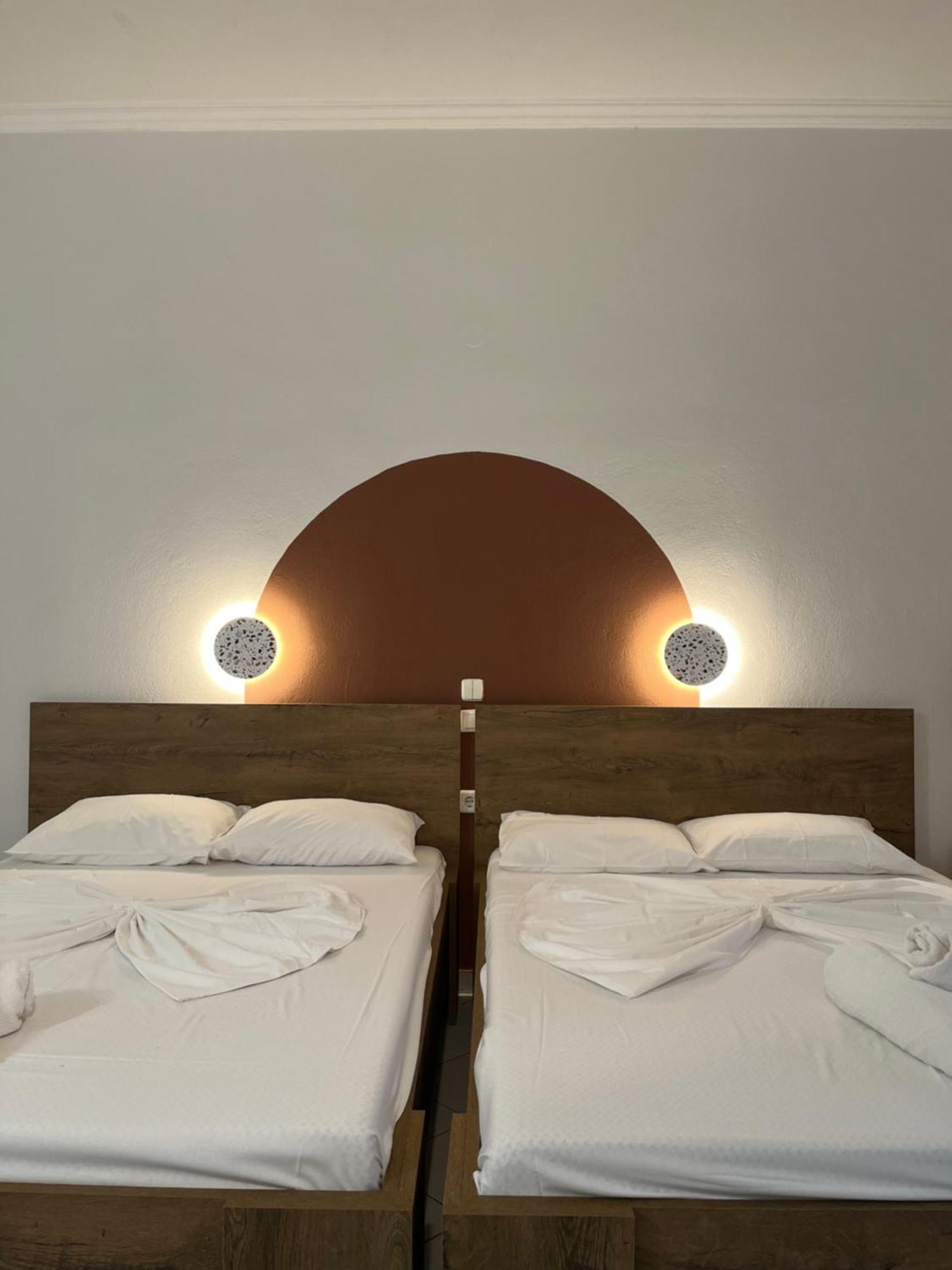 Papadatos Apts With Amazing View - 5Mins From The Beach Kontogialos Bagian luar foto