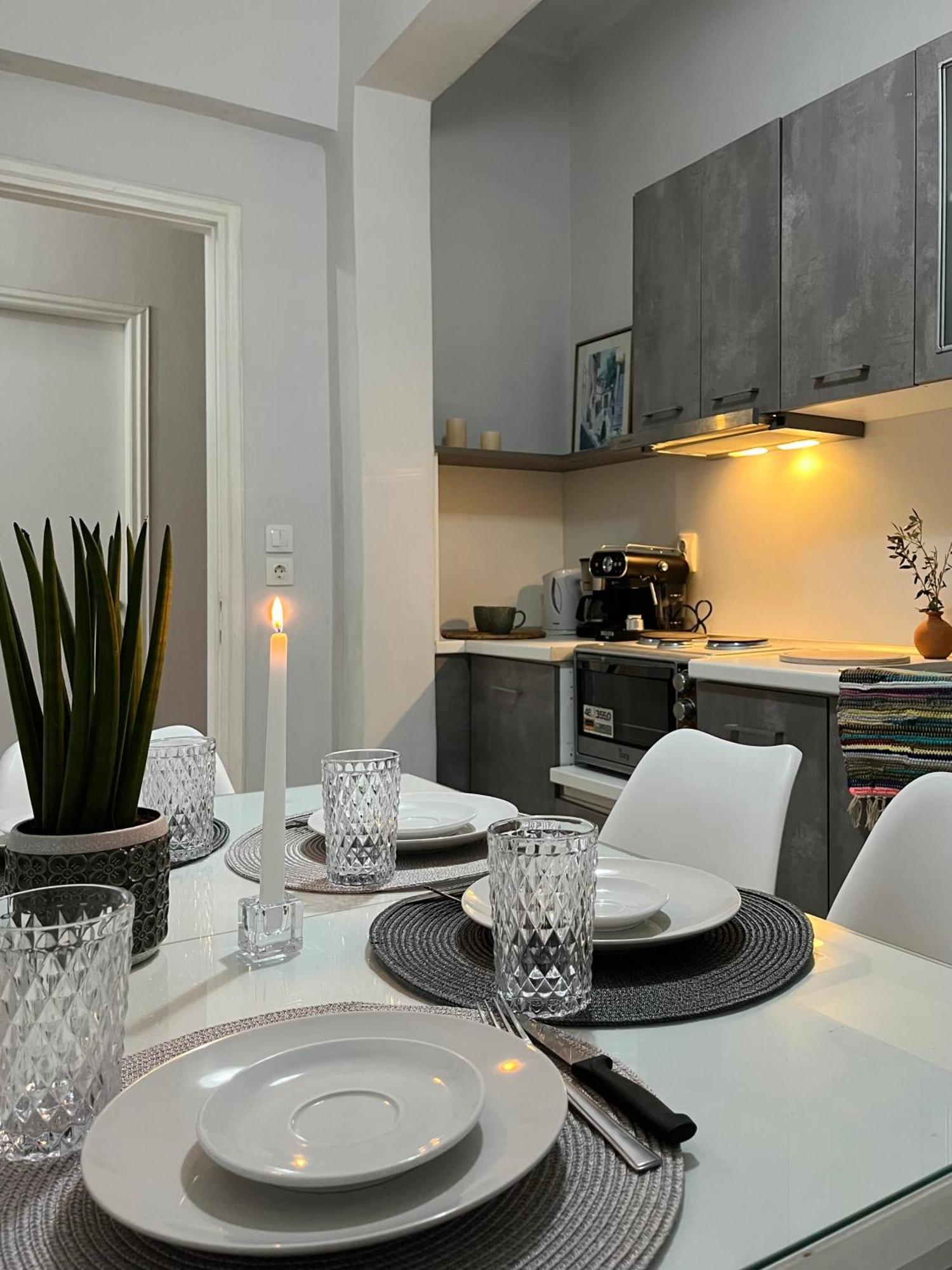 Papadatos Apts With Amazing View - 5Mins From The Beach Kontogialos Bagian luar foto